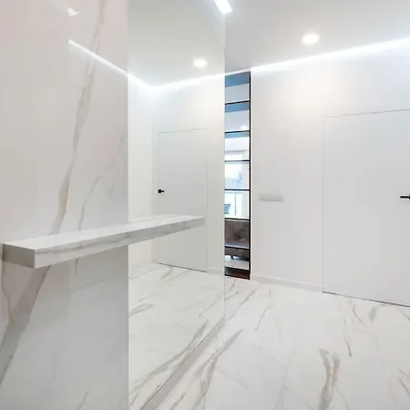 Apartment Mickiewicza Prestige With Parking By Rentujemy Center Lodz